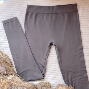 Charlotte Russe fleece lined gray leggings - Size S/M.